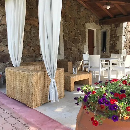Il Giardino Di Daniela 3* San Teodoro (Sardinia)